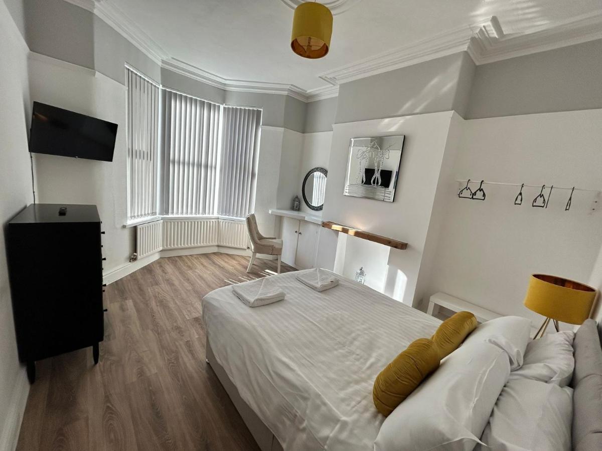 Westview House By Sasco Apartments Blackpool Esterno foto