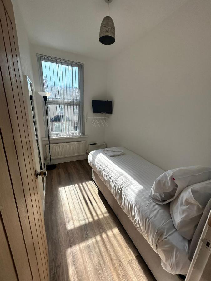 Westview House By Sasco Apartments Blackpool Esterno foto